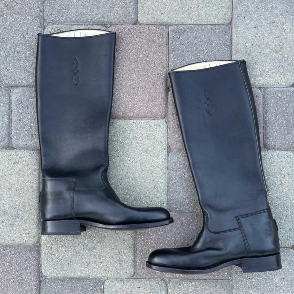 Black tall riding boots, high quality!